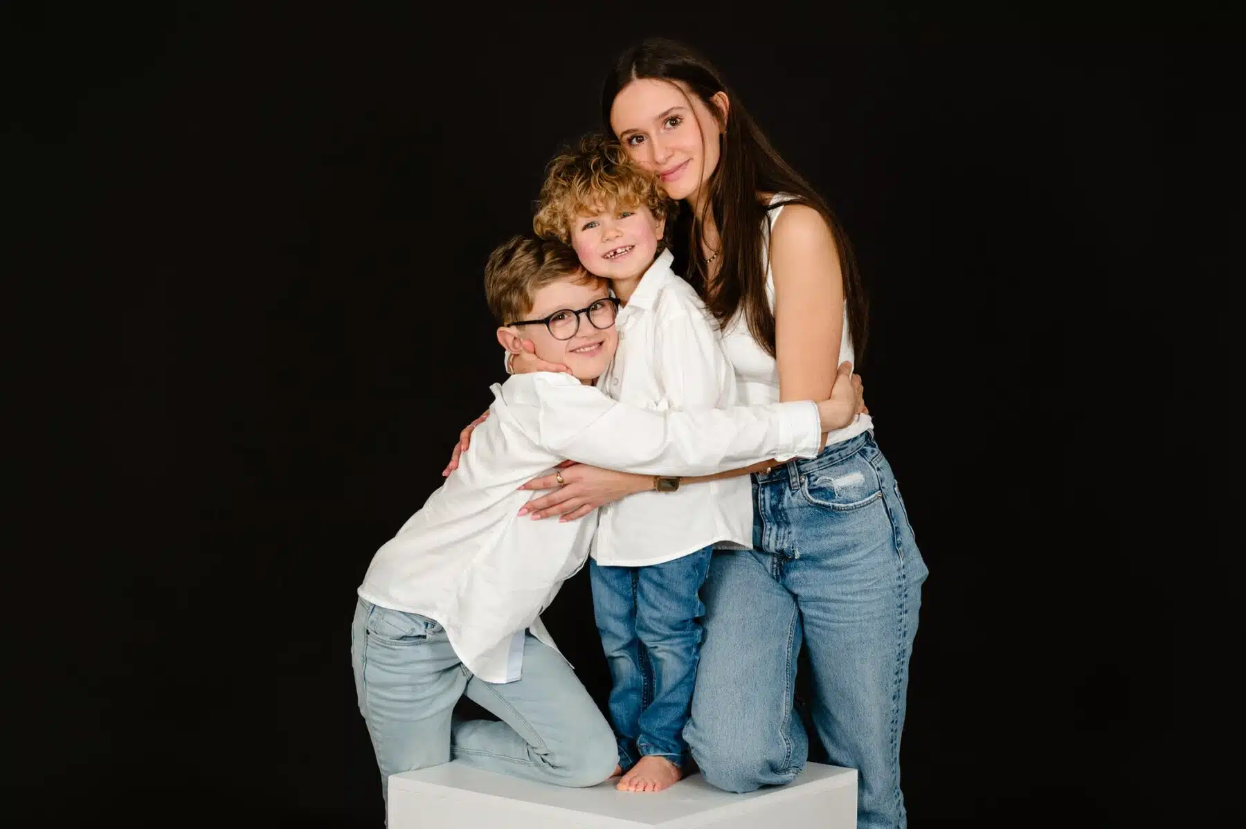 Trois frères et sœurs lors d’une séance photo enfants à Mouscron